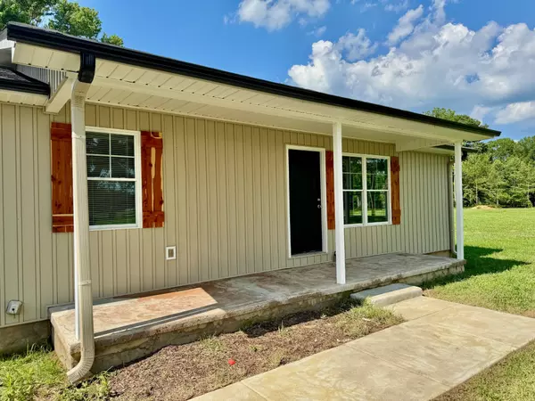 Taft, TN 38488,8165 State Line Rd