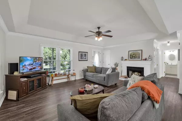 Columbia, TN 38401,706 Running Deer Dr