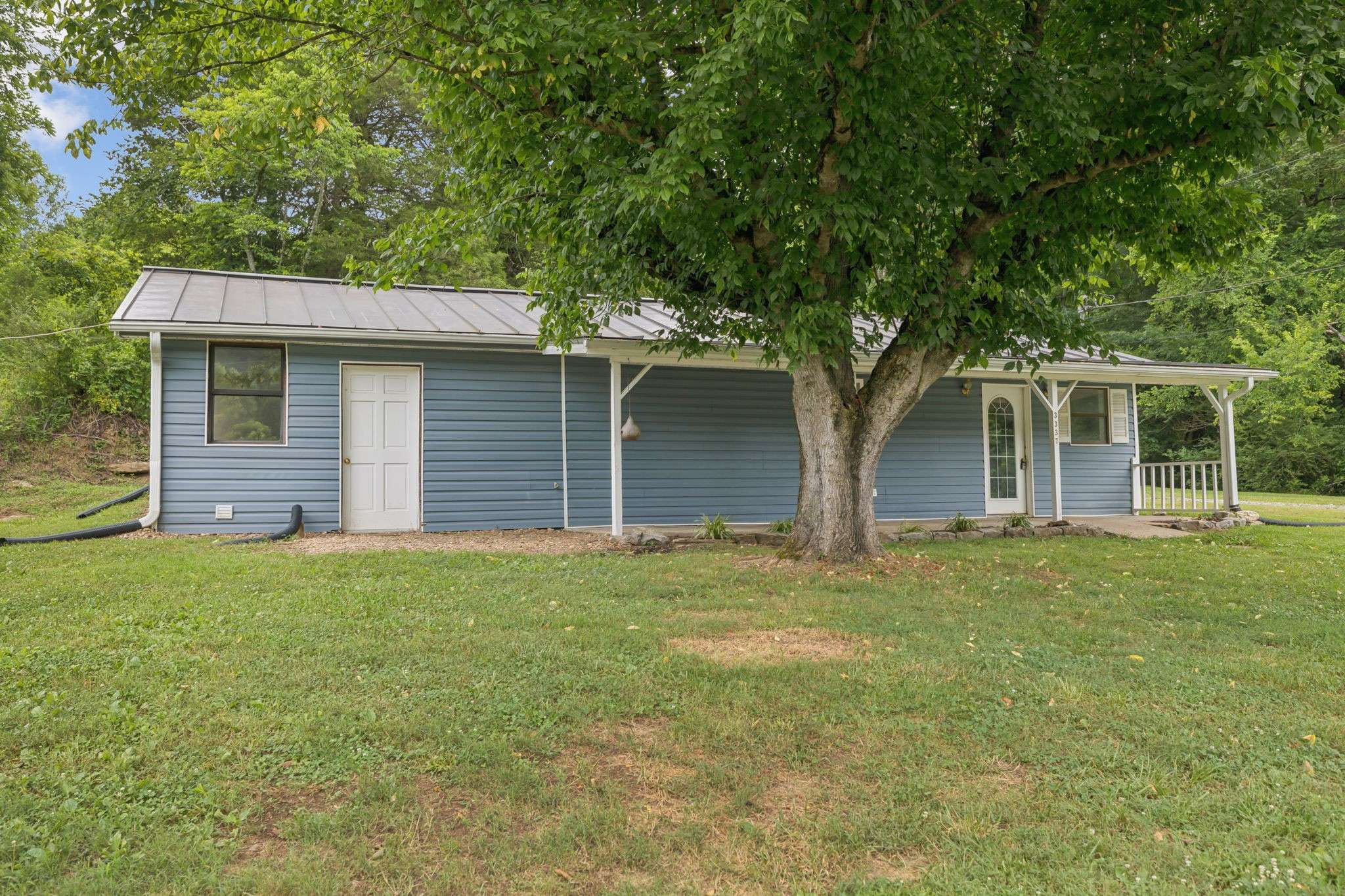 Lafayette, TN 37083,3337 Hartsville Rd