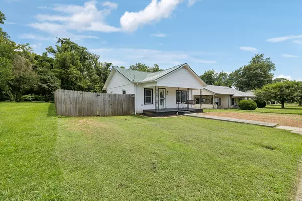 Cowan, TN 37318,410 England St #E