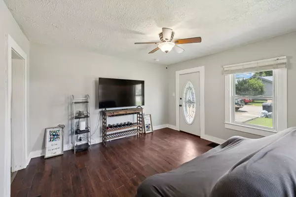 Cowan, TN 37318,410 England St #E