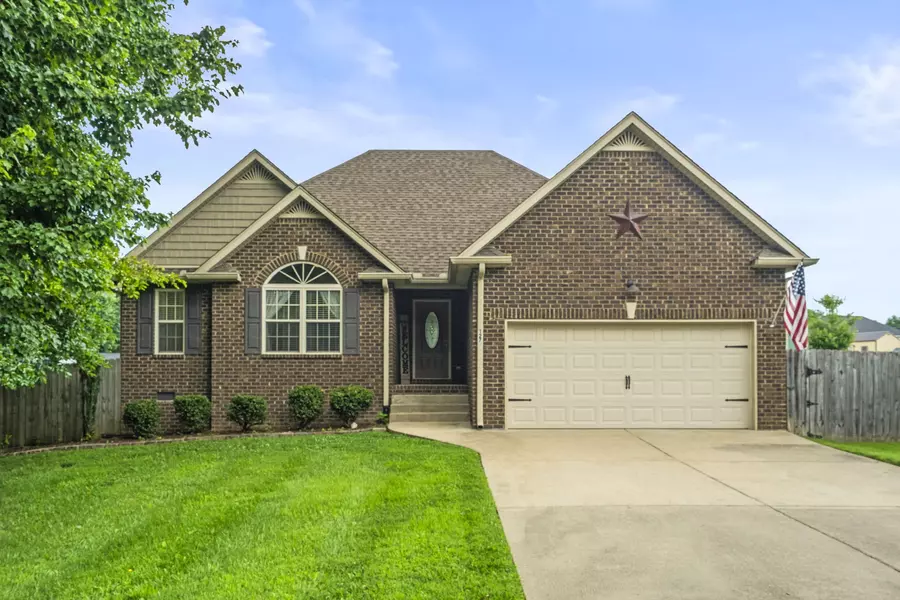 127 Beaver Creek Dr, Portland, TN 37148