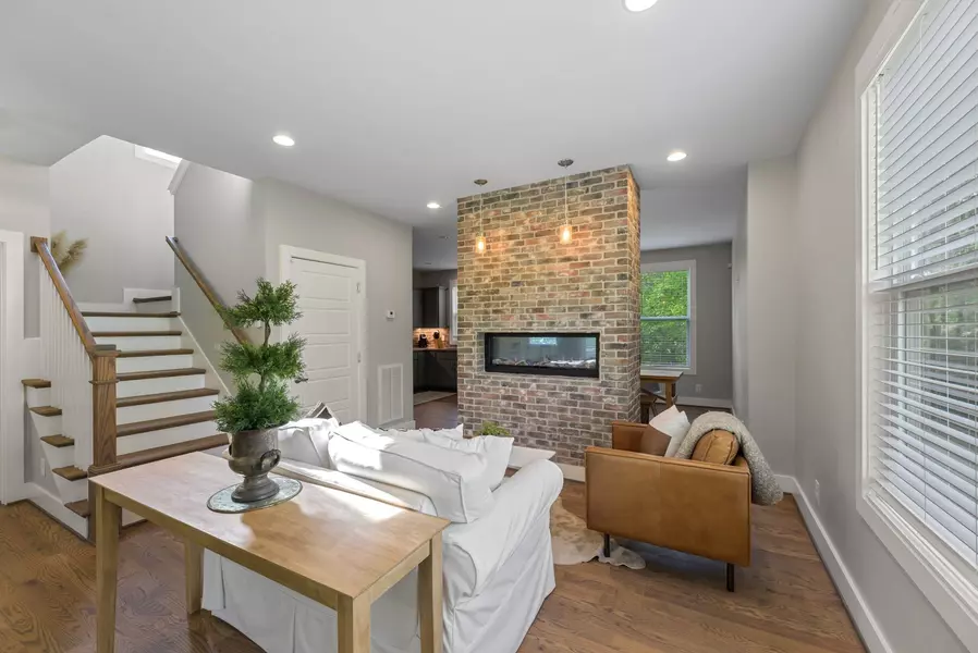 2676 Hartford Dr, Nashville, TN 37210