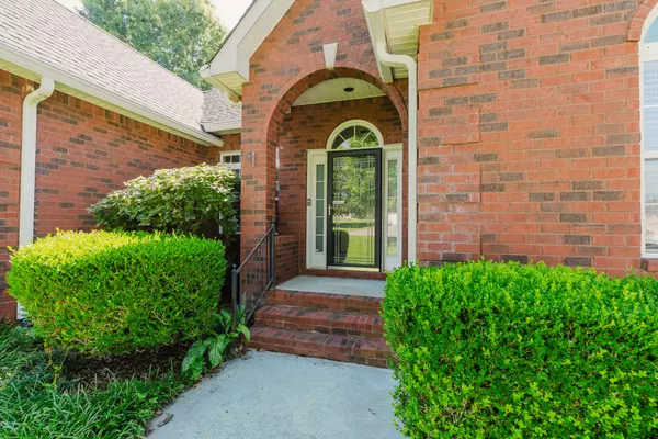 La Vergne, TN 37086,8020 Burntwood Dr