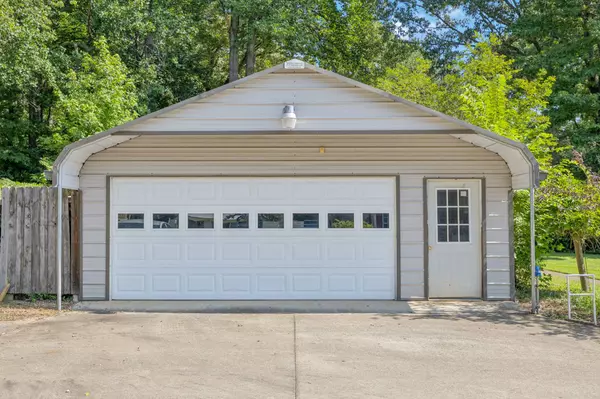 Paris, TN 38242,1108 Lone Oak Rd