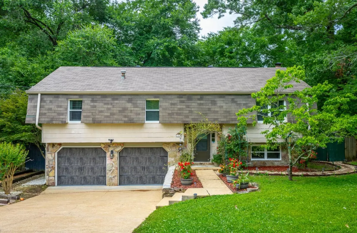 Hixson, TN 37343,7429 Irongate Drive
