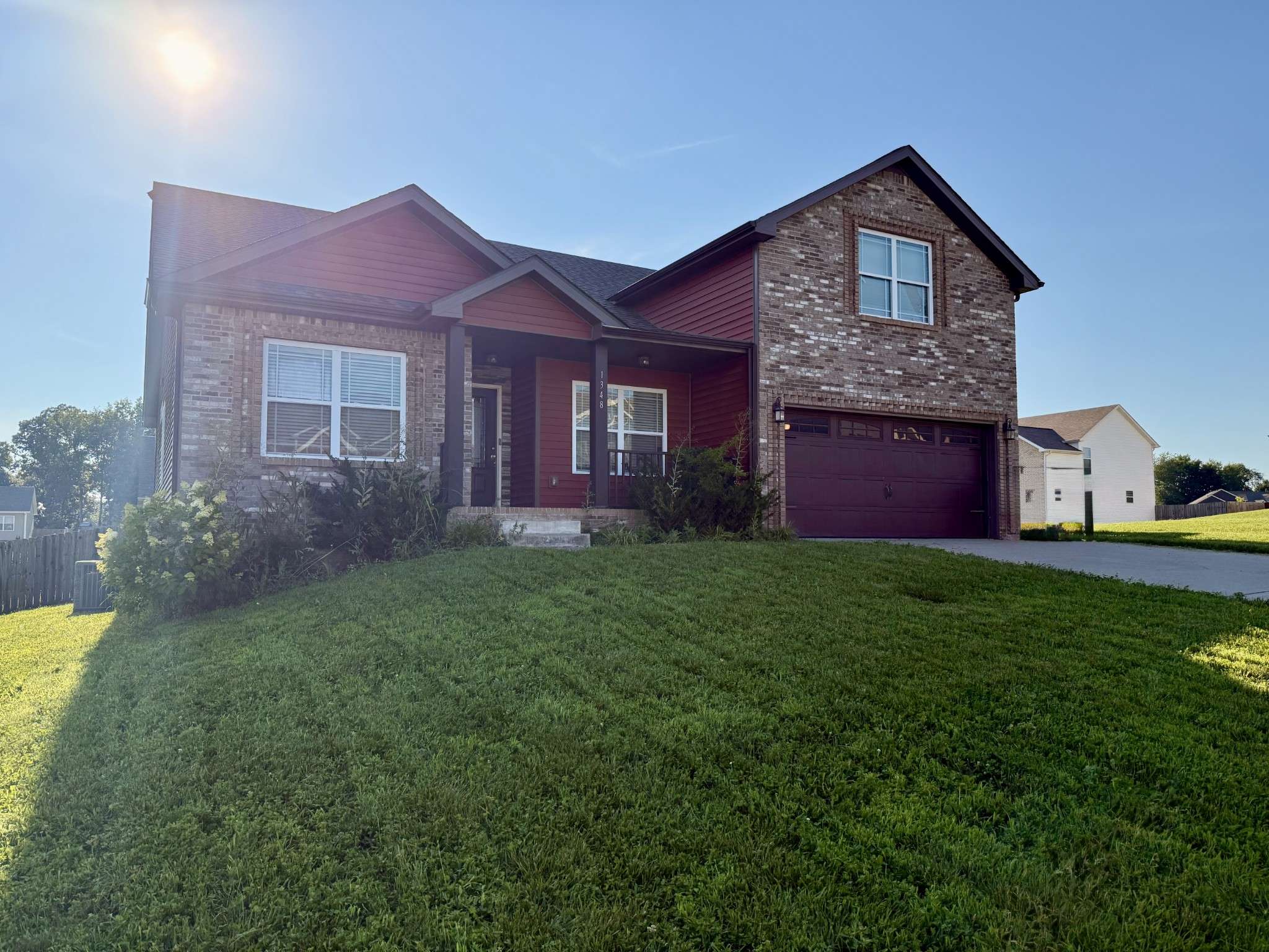 1348 Harmon Ln, Clarksville, TN 37042