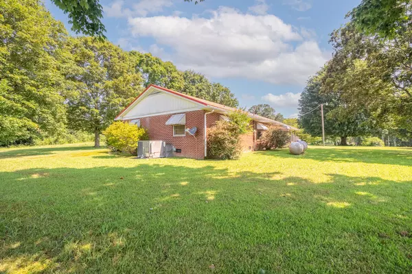 Loretto, TN 38469,484 Rascaltown Rd