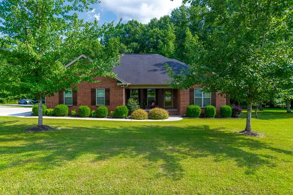 9 Sepenol Dr, Fayetteville, TN 37334
