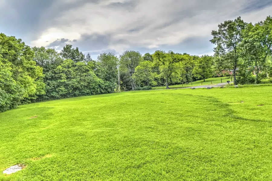 3524 Callis Rd, Lebanon, TN 37090