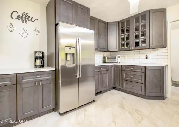 Loudon, TN 37774,36005 Highway 72