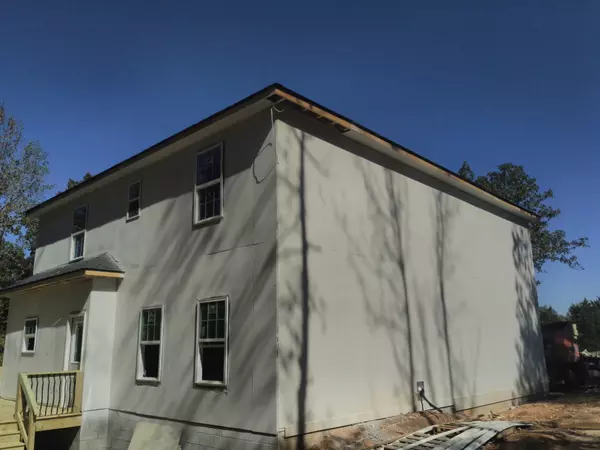 Cumberland City, TN 37050,822 Conger St