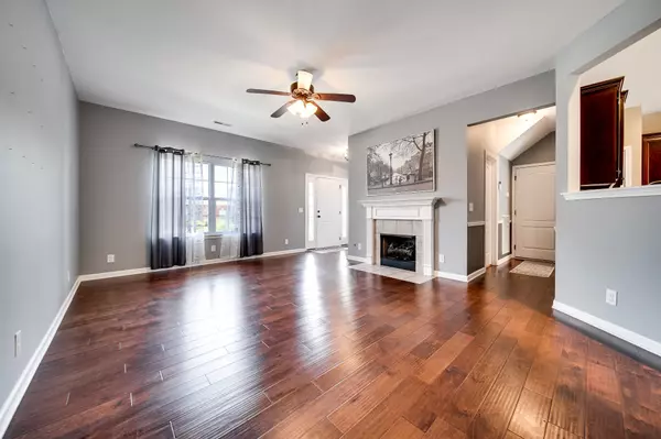 White House, TN 37188,104 Abbey Ln