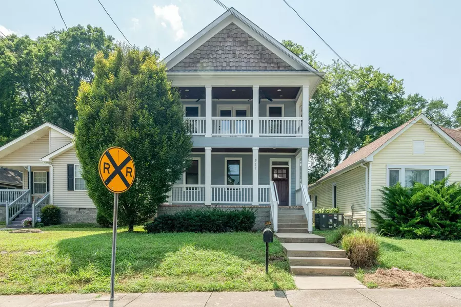 911 11th Ave #N, Nashville, TN 37208