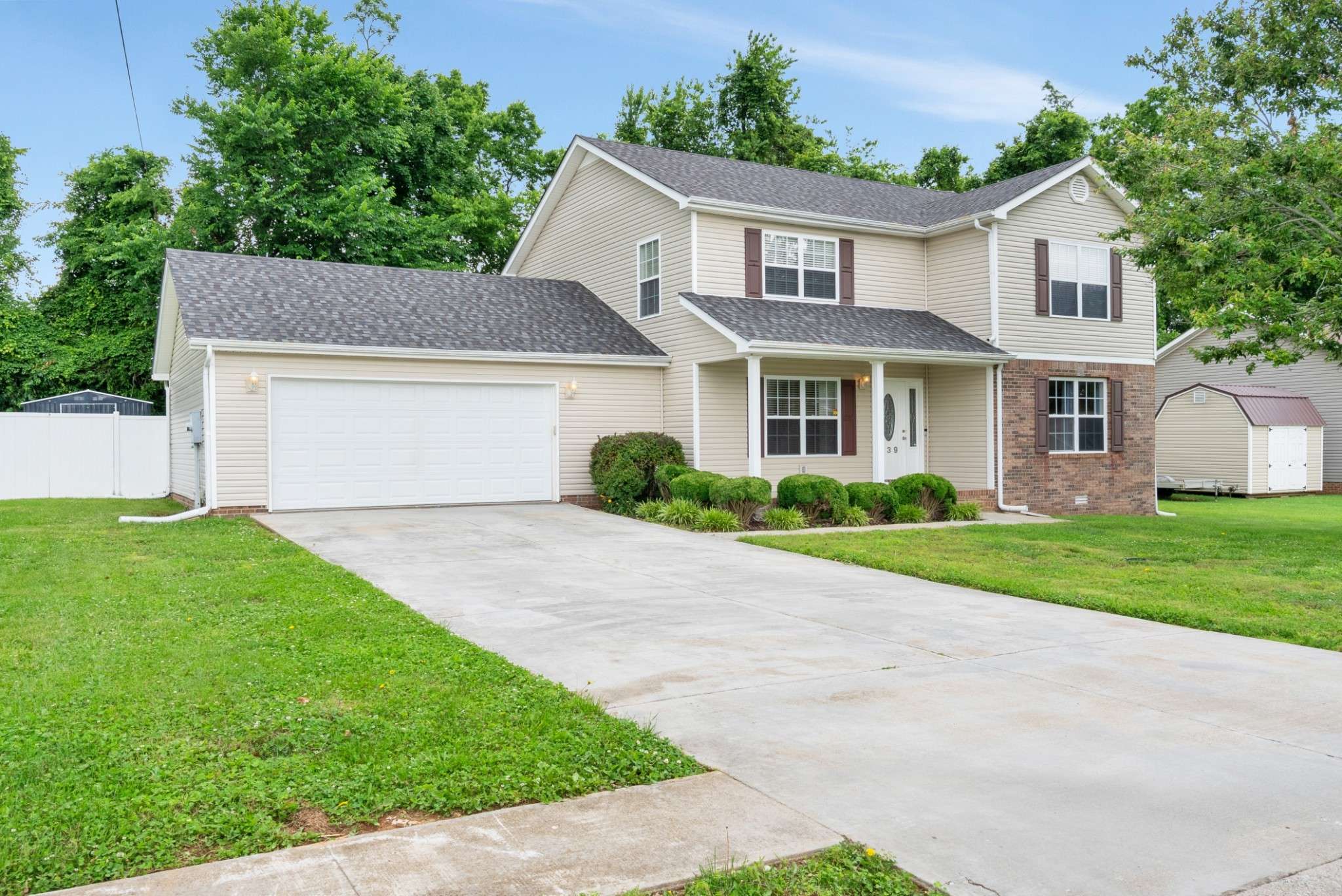 Hopkinsville, KY 42240,939 Wing Tip Cir