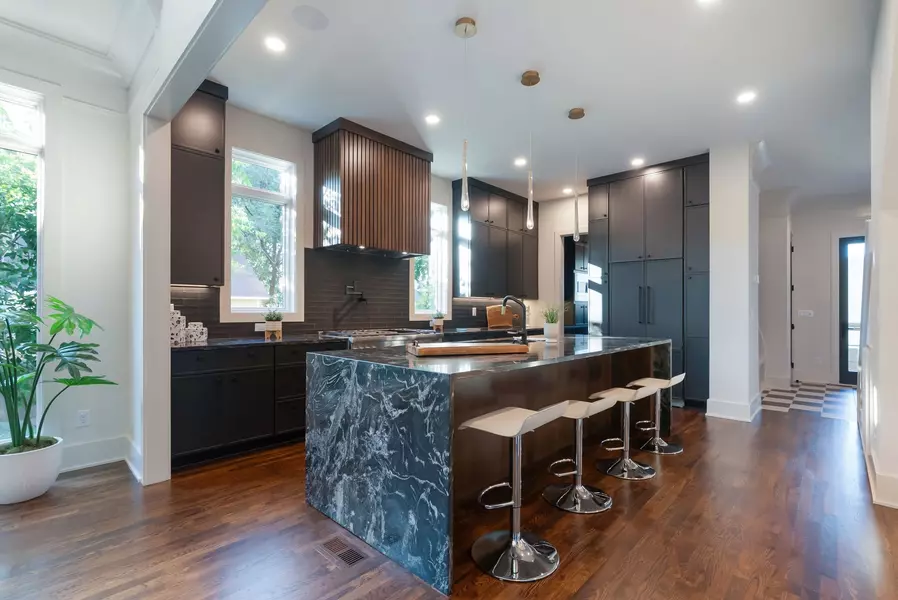 1618 7th Ave #N, Nashville, TN 37208