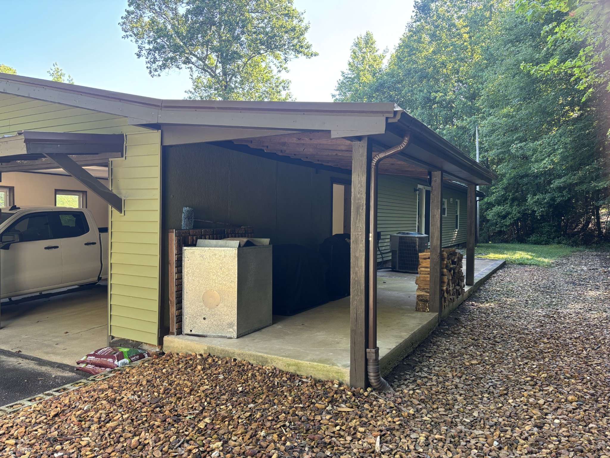 Big Sandy, TN 38221,235 Morris Wheatley Rd