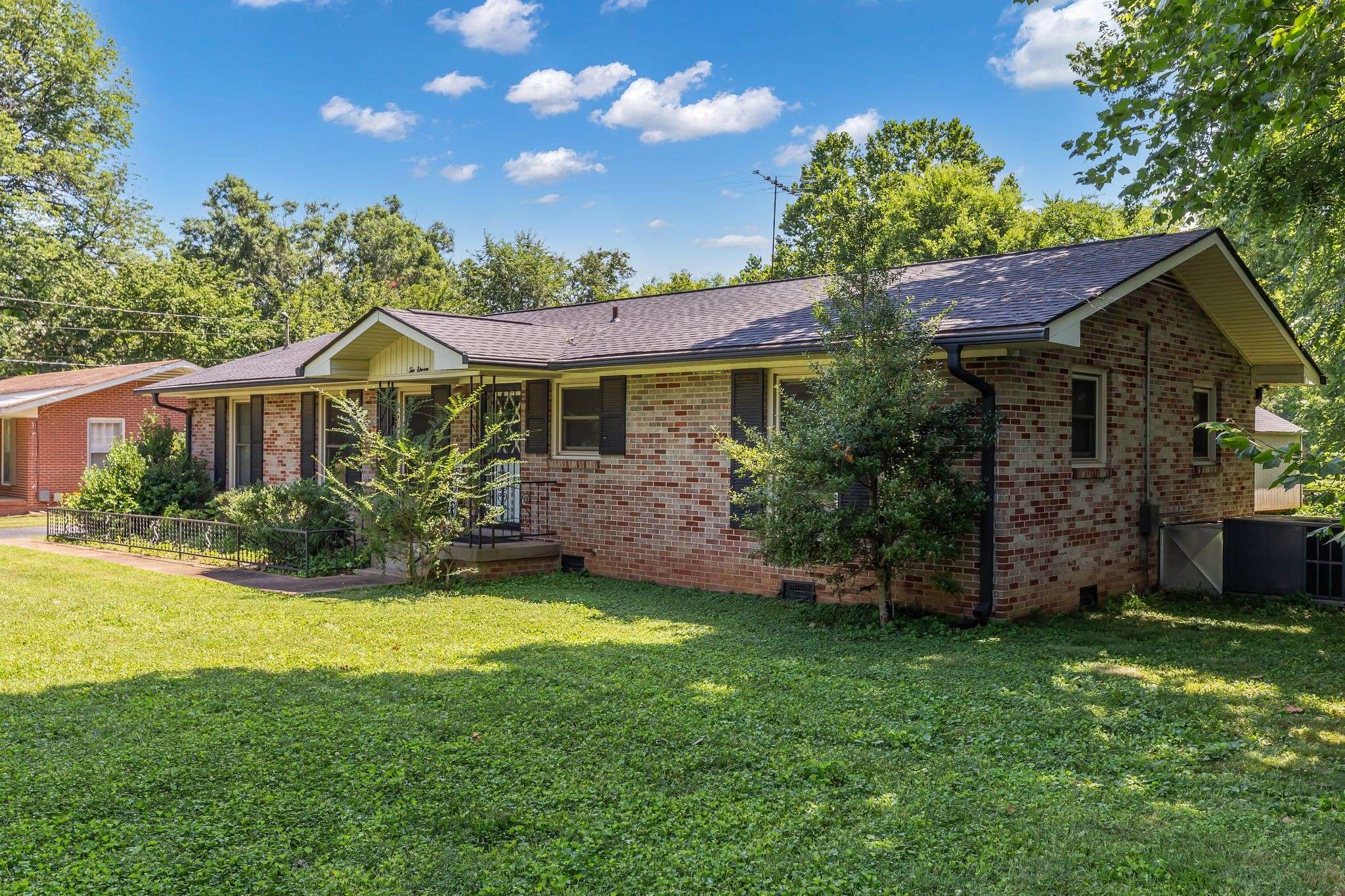 Murfreesboro, TN 37130,1011 S Baird Ln