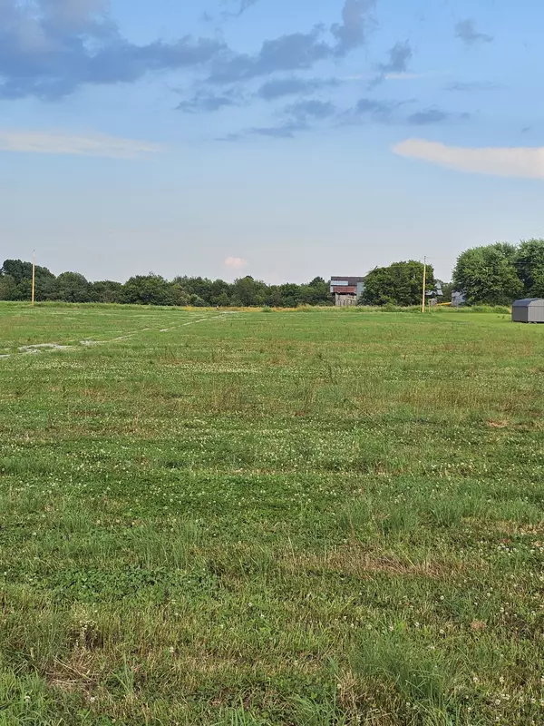 69 Bandy Rd, Lafayette, TN 37083