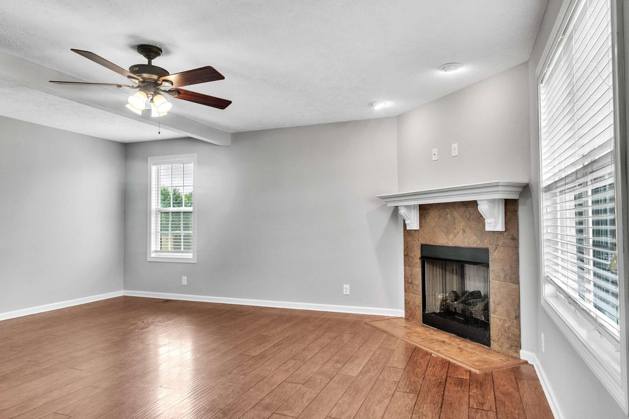 Clarksville, TN 37042,532 Falkland Cir