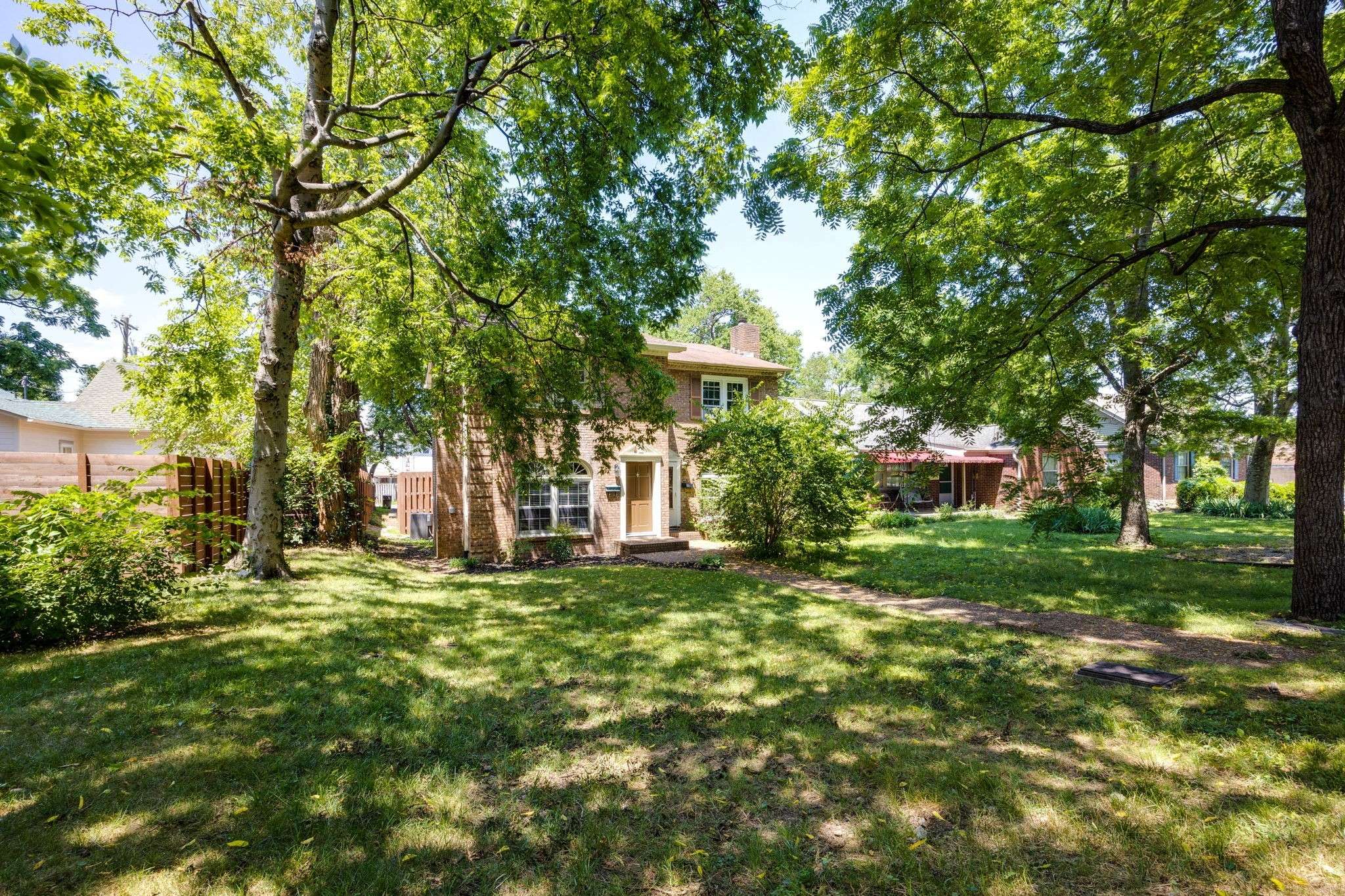 Nashville, TN 37212,2604 Belcourt Ave #B