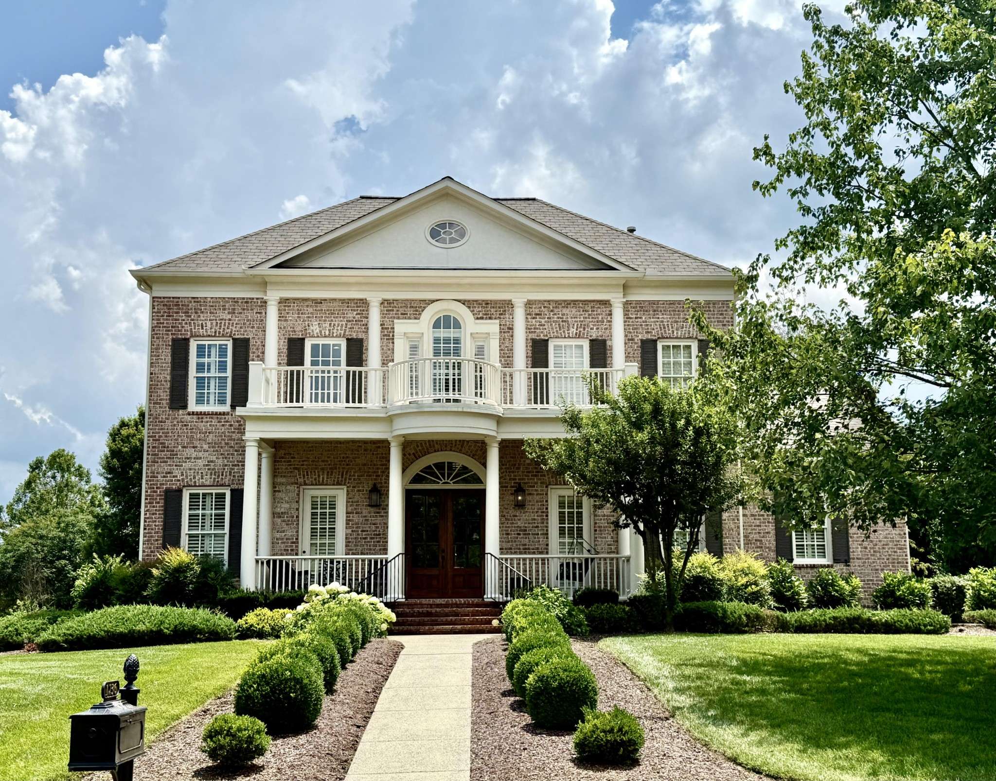 1736 Richbourg Park Dr, Brentwood, TN 37027