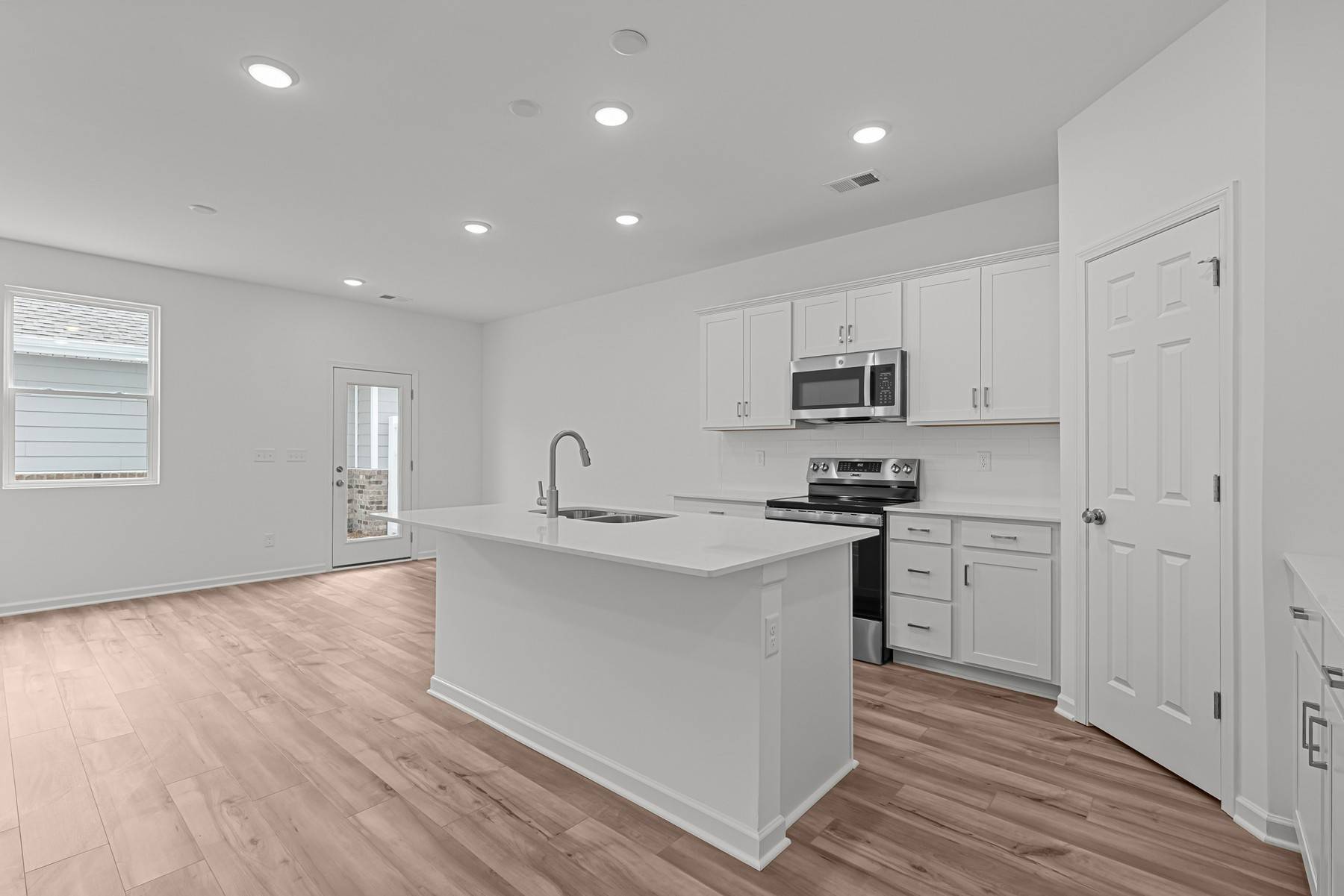 Murfreesboro, TN 37130,2900 Suzanne Landon Dr #E2