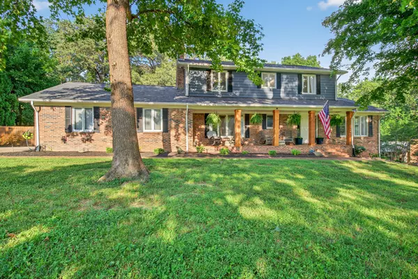 Clarksville, TN 37043,527 Idlewood Dr