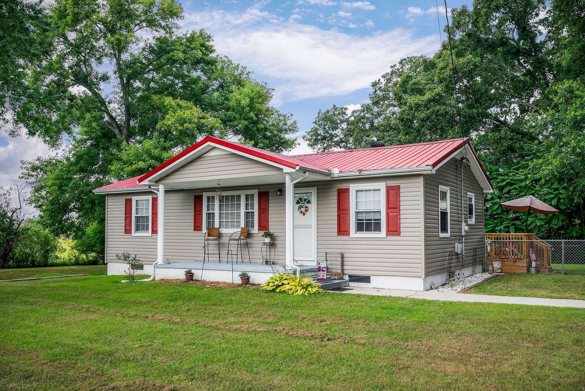 Rock Island, TN 38581,1021 Hunter Miller Rd