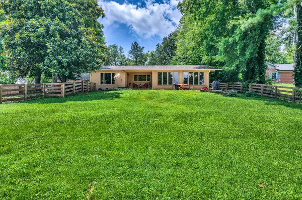 209 Woods Dr, Columbia, TN 38401