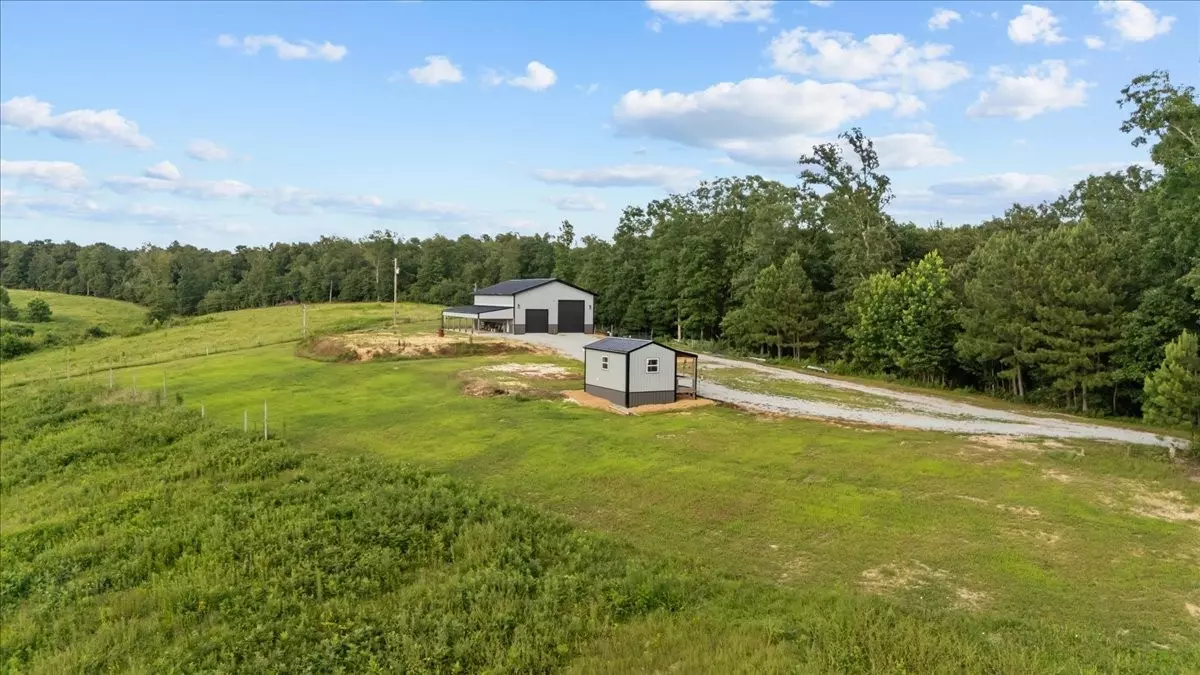 Big Sandy, TN 38221,5460 Sulphur Creek Rd