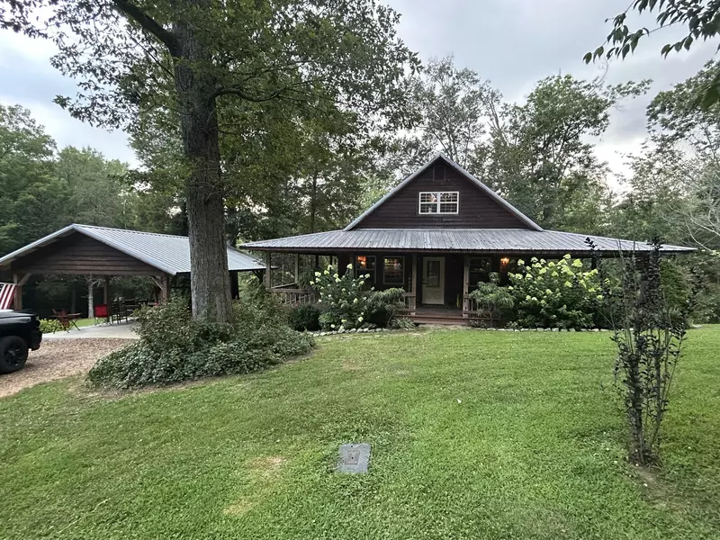 2933 Vanzant Bend Rd, Belvidere, TN 37306