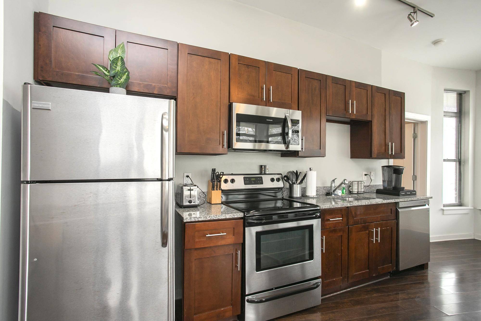 Nashville, TN 37212,1700 Belcourt Ave #104