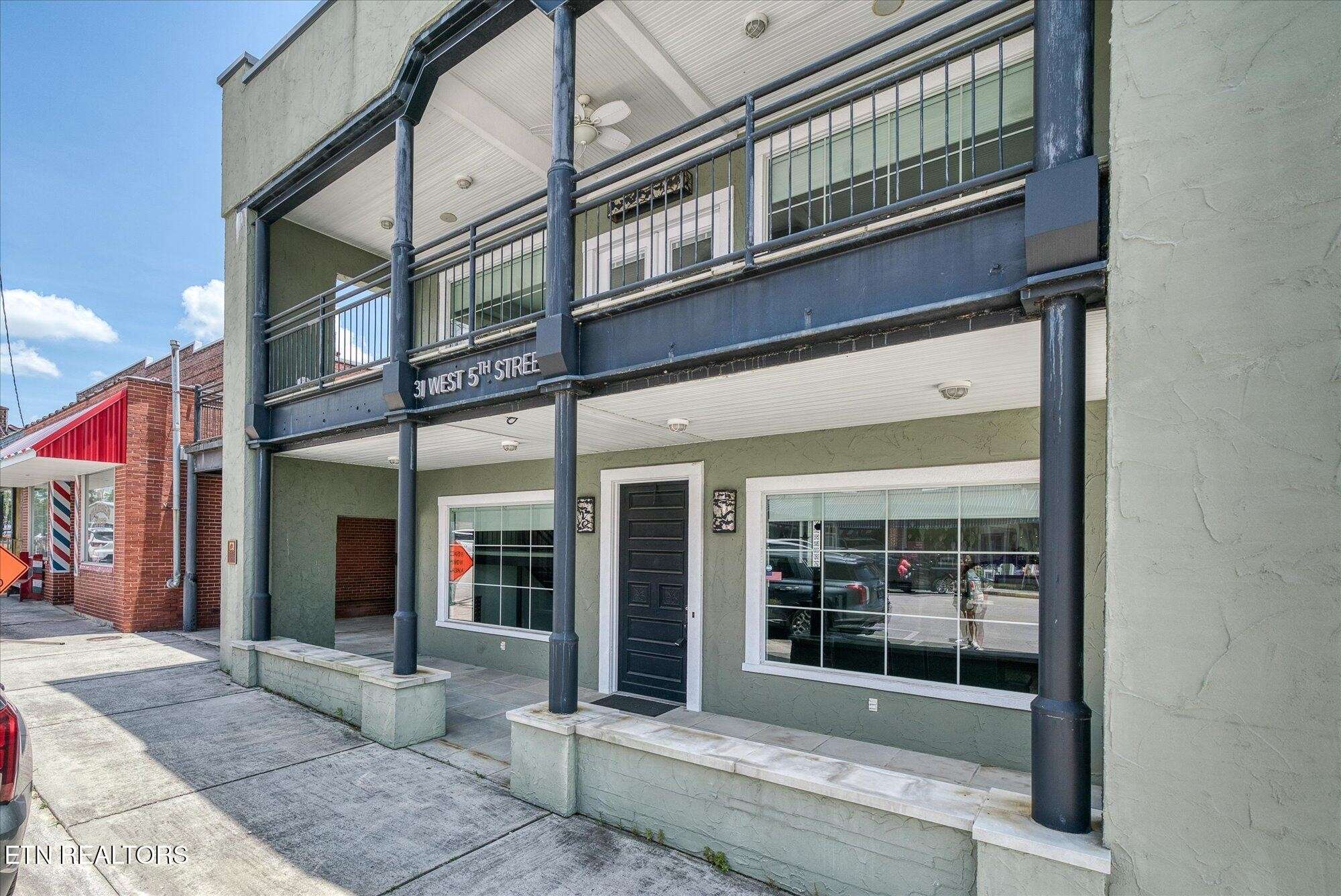 Crossville, TN 38555,31 W Fifth St