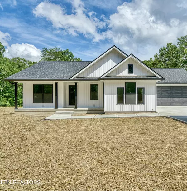2431 White Horse Drive, Crossville, TN 38572