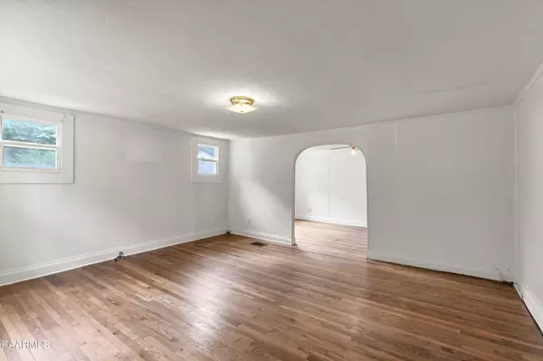 Knoxville, TN 37921,1815 NW Wilkins St