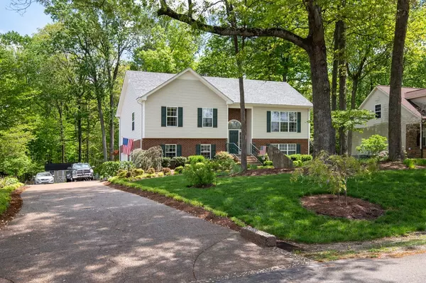 113 Oak Park Ct, White House, TN 37188