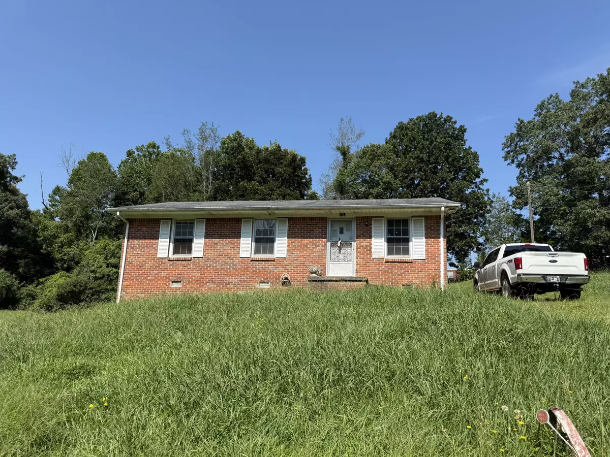 Collinwood, TN 38450,110 S Oak Dr