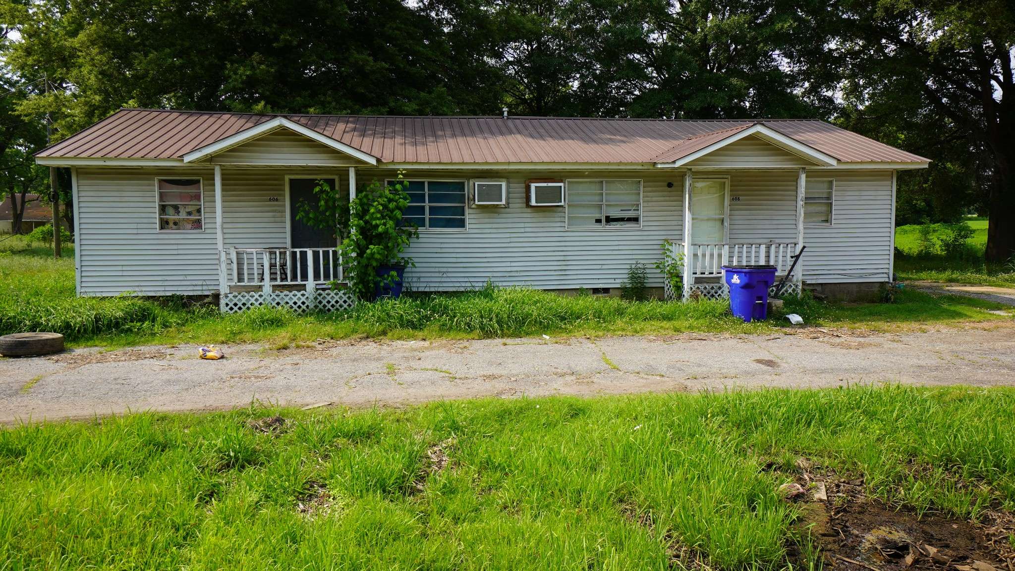 606 608 E Church St, Kenton, TN 38233