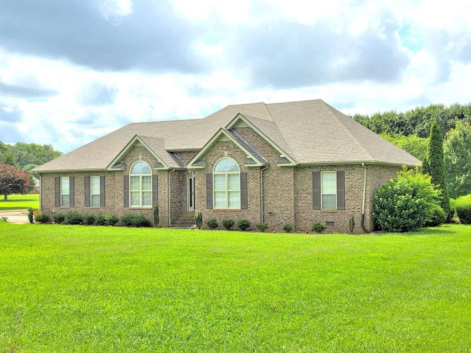 1876 Blue Spring Rd, Decherd, TN 37324