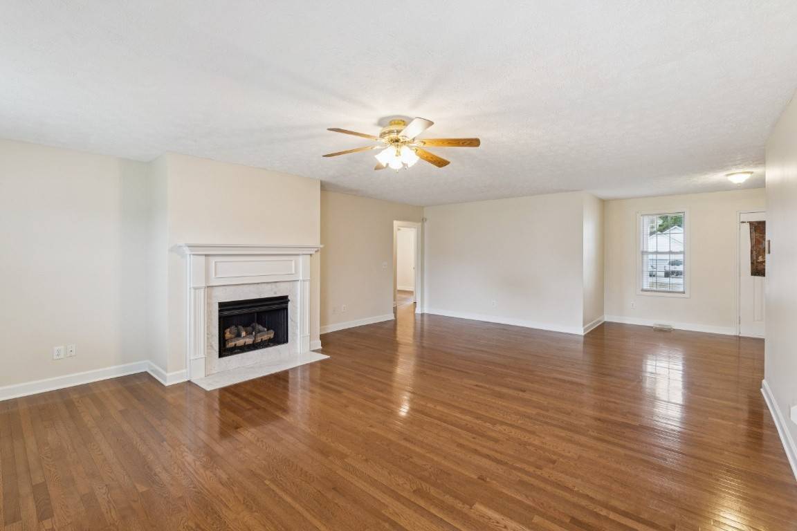 Lebanon, TN 37087,1011 Shirley Dr