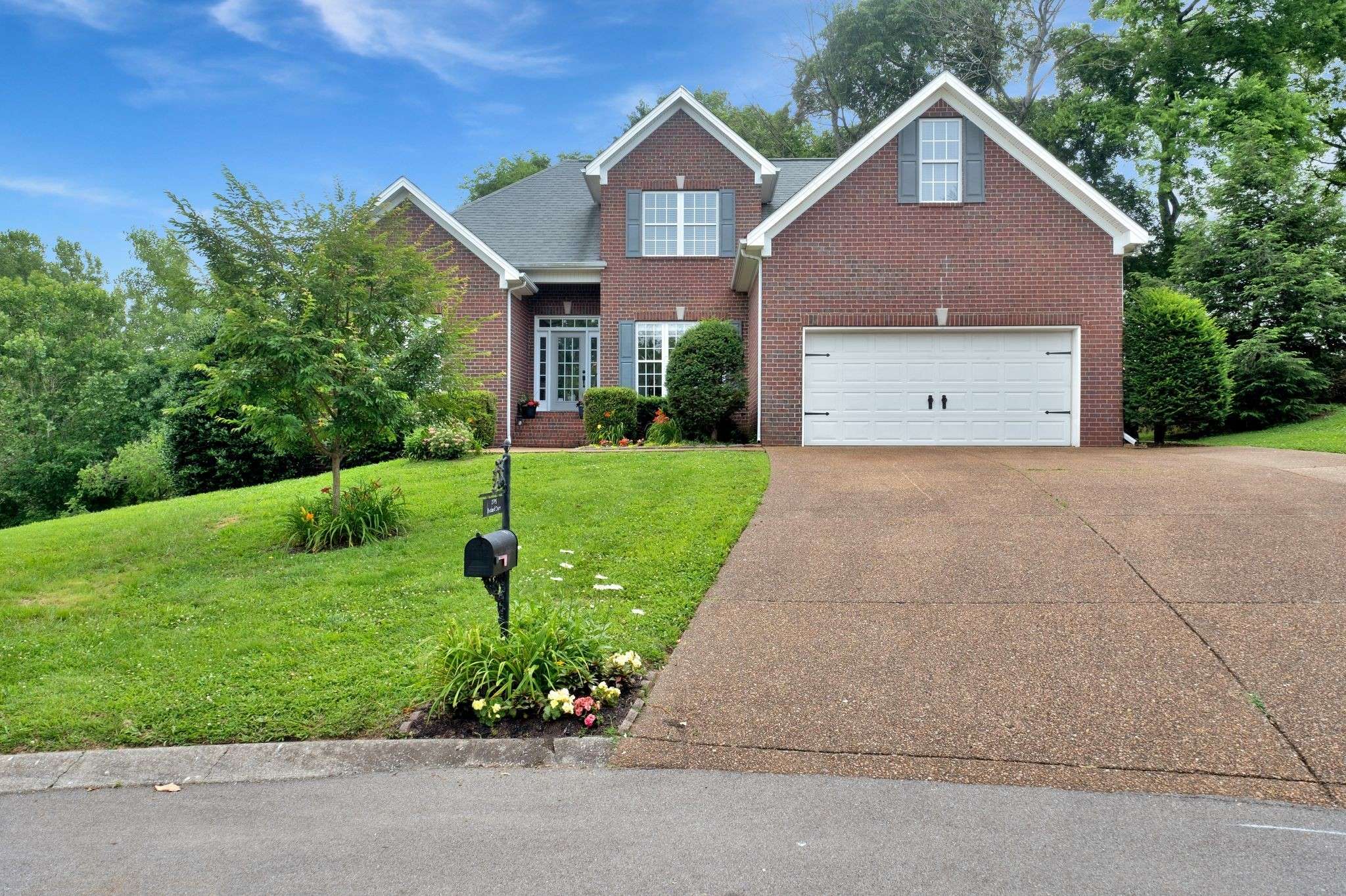 2785 Rutland Ct, Thompsons Station, TN 37179