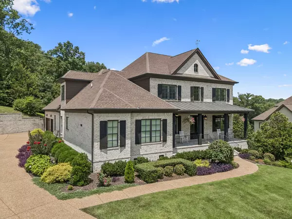 645 Legends Crest Dr, Franklin, TN 37069