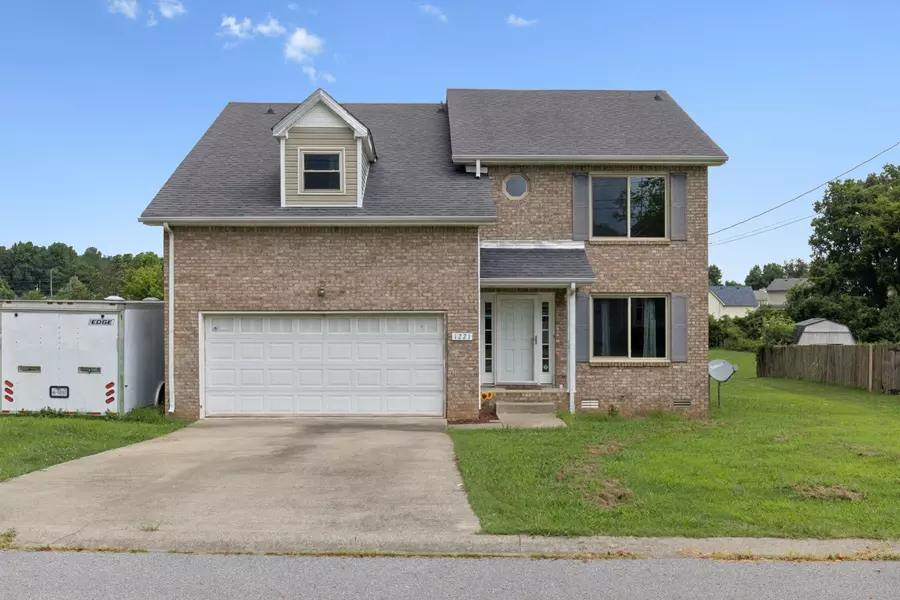1221 Shorehaven Dr, Clarksville, TN 37042