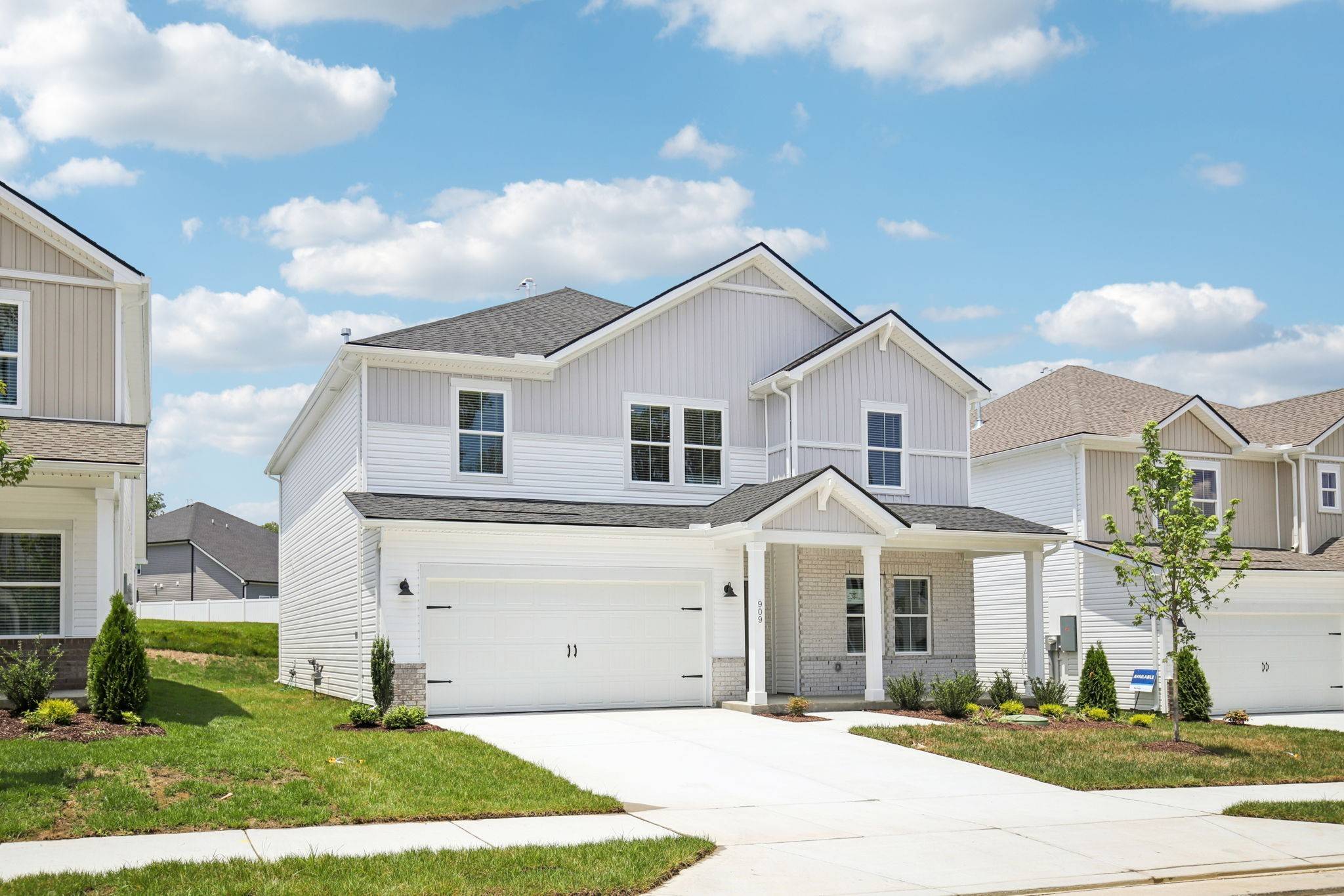 Antioch, TN 37013,909 Calvin Ct