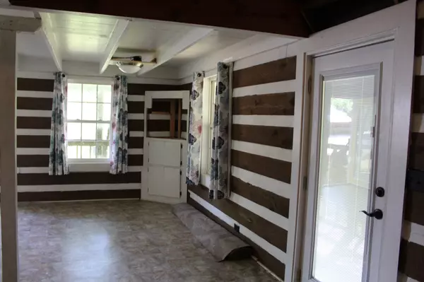 Monterey, TN 38574,864 Pleasant Shade Ln