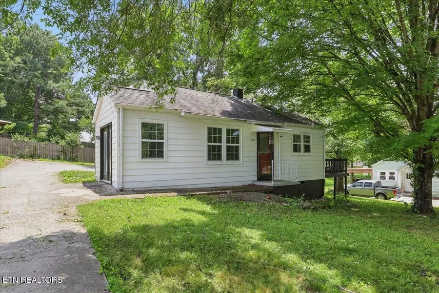 1606 Tuckaleechee Pike, Maryville, TN 37803