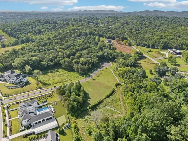 College Grove, TN 37046,8905 Dovetail Ct