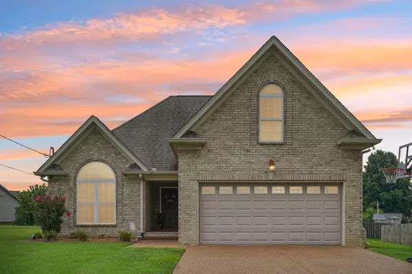 Lebanon, TN 37087,1319 Knoll Ln