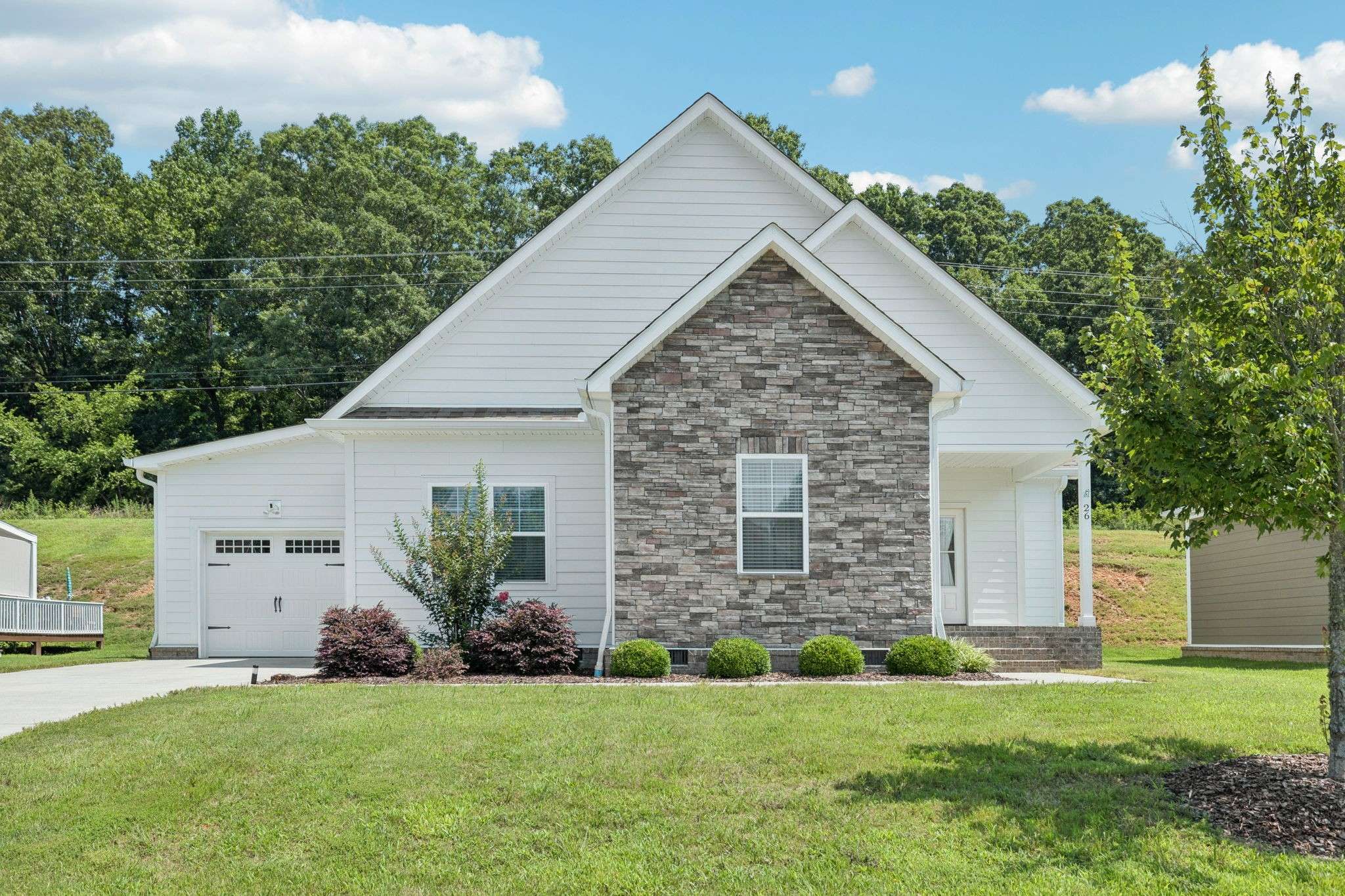 26 Sycamore Rdg #W, Burns, TN 37029
